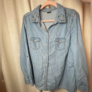 3 for $15 🦋 Denim Chambray Women Plus 2x Shirt Oversized Jeweled Button Snap